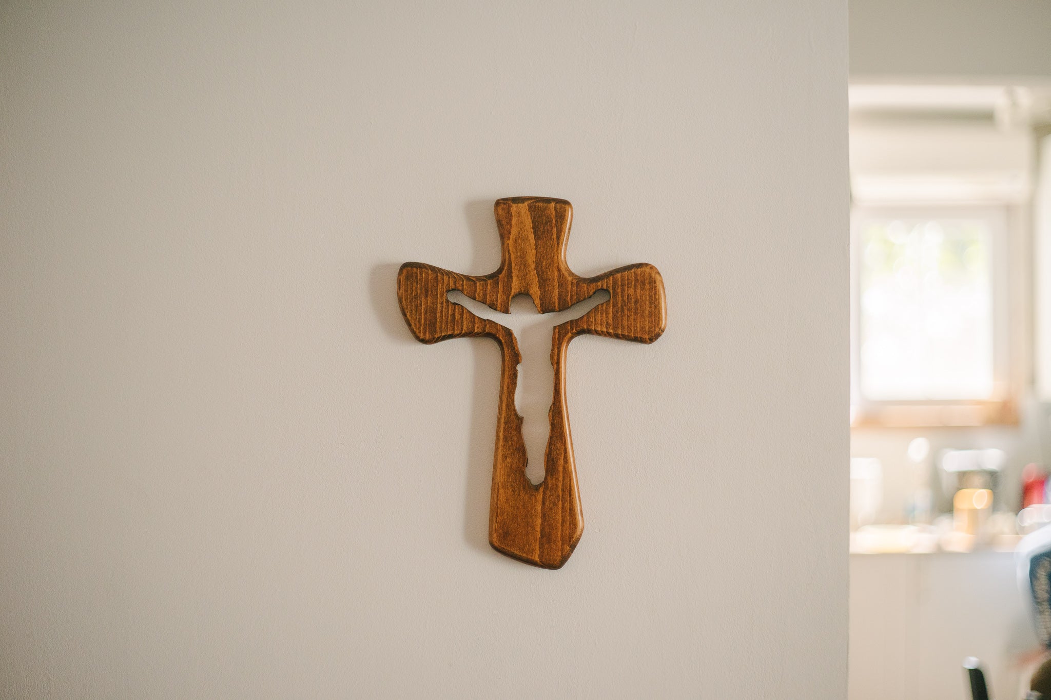 Križ Uskrsloga, drvo